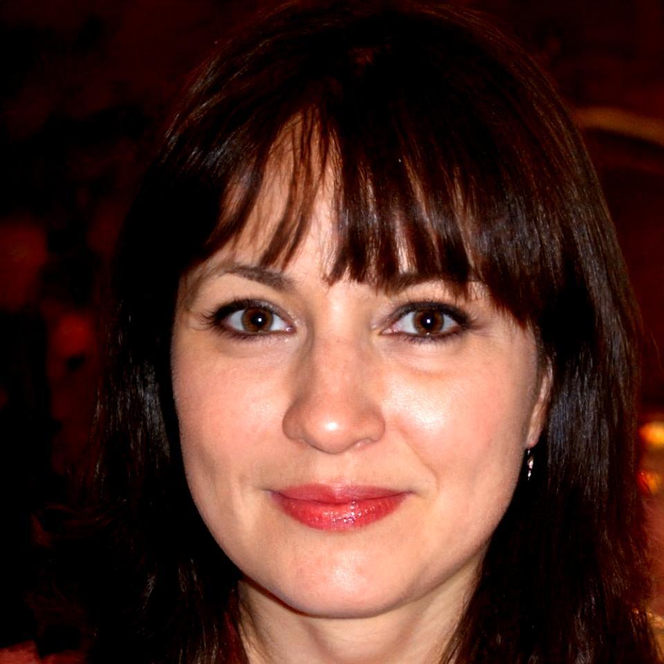 Katrīna Liepiņa demonstrating sous-vide technique